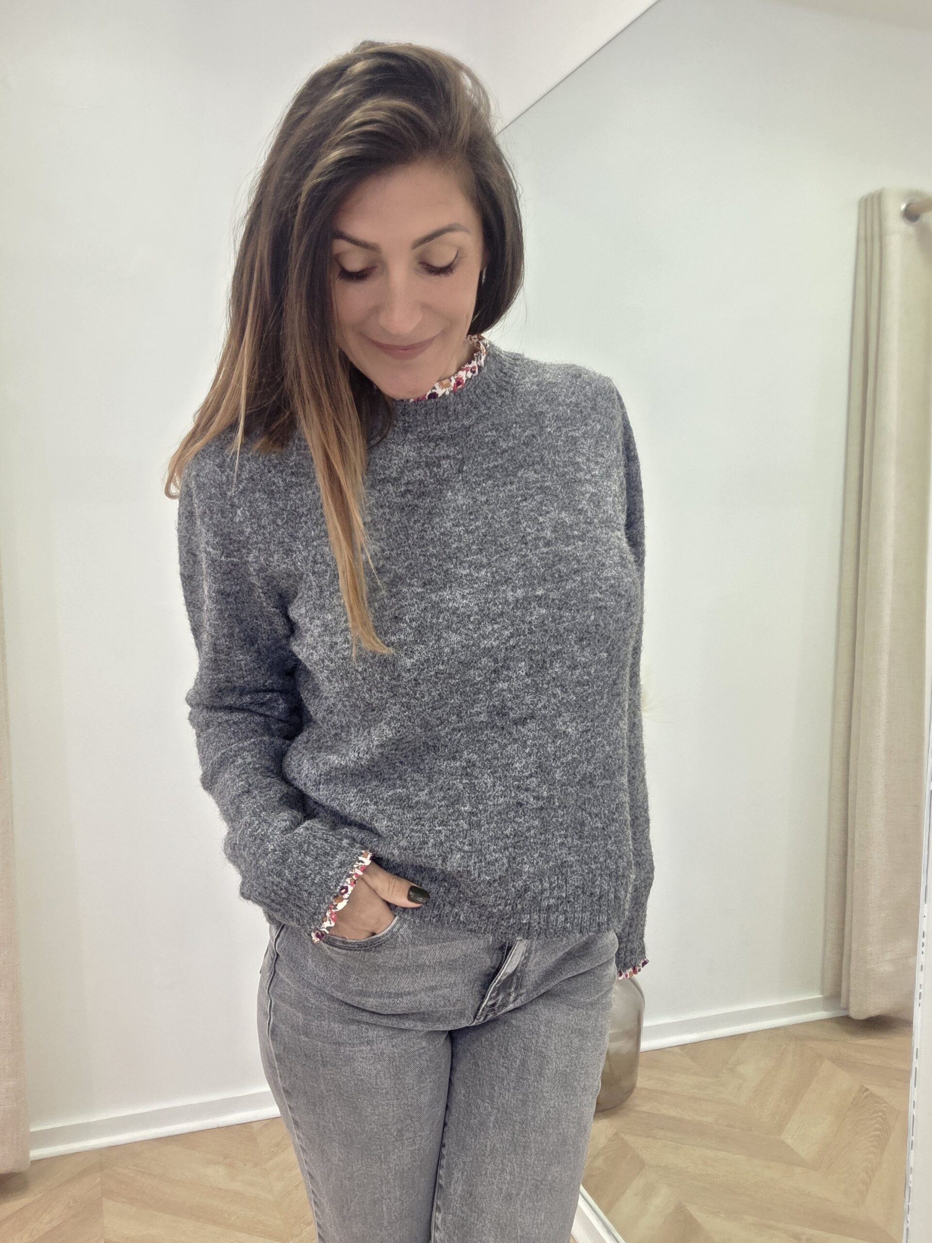 Pull Janis boutons dans le dos