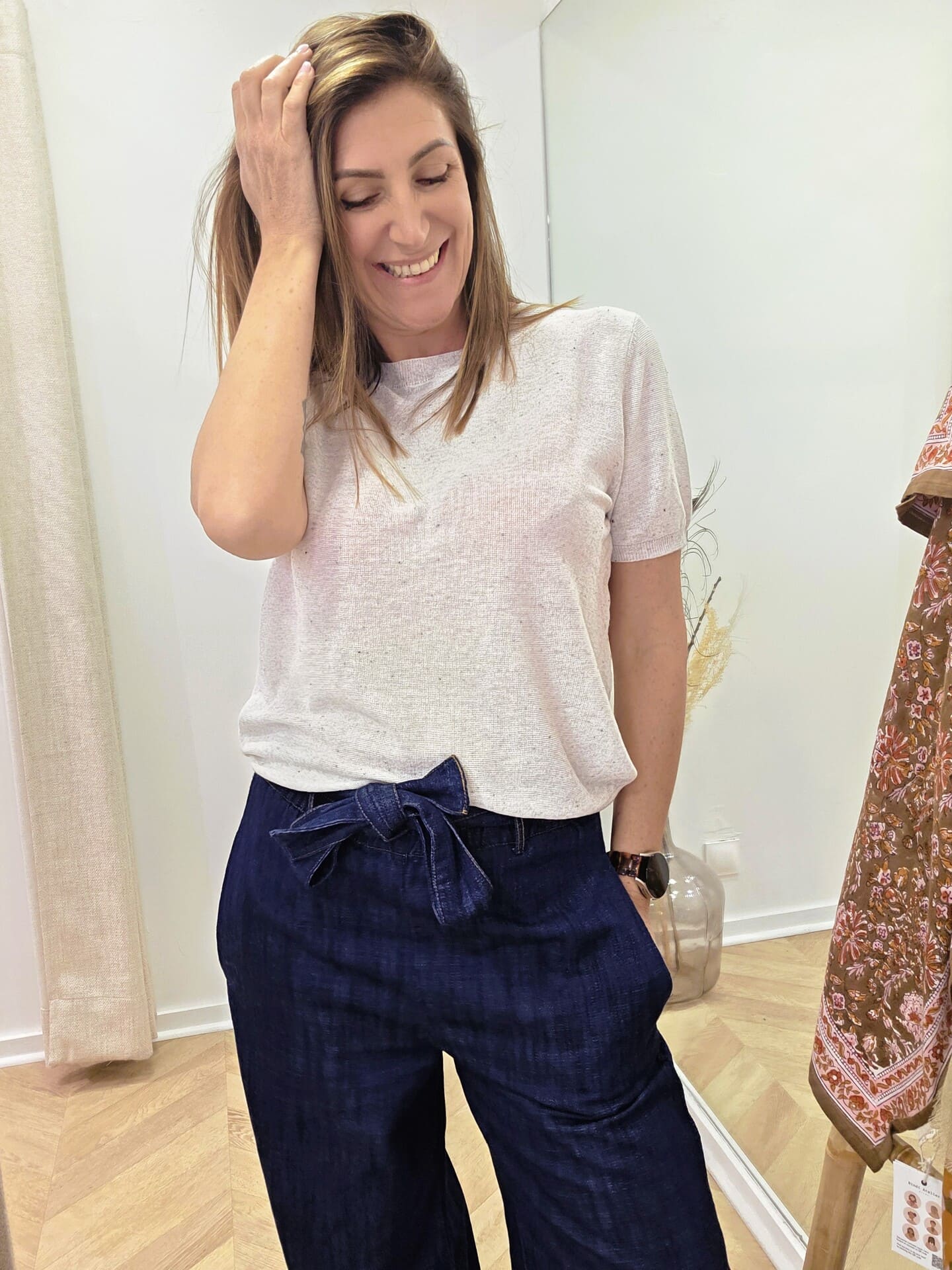 Pull Felicea beige moucheté léger manches courtes – Image 4