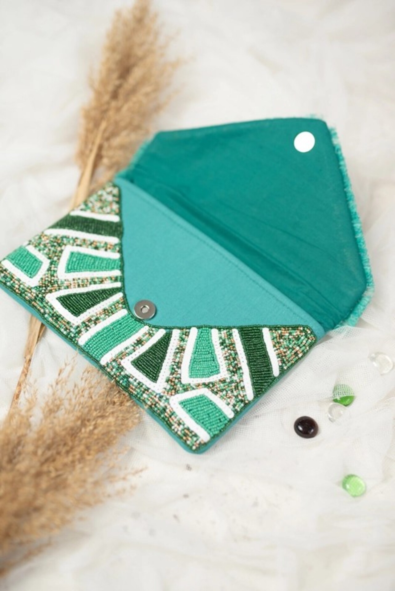 Pochette perlée verte – Image 4