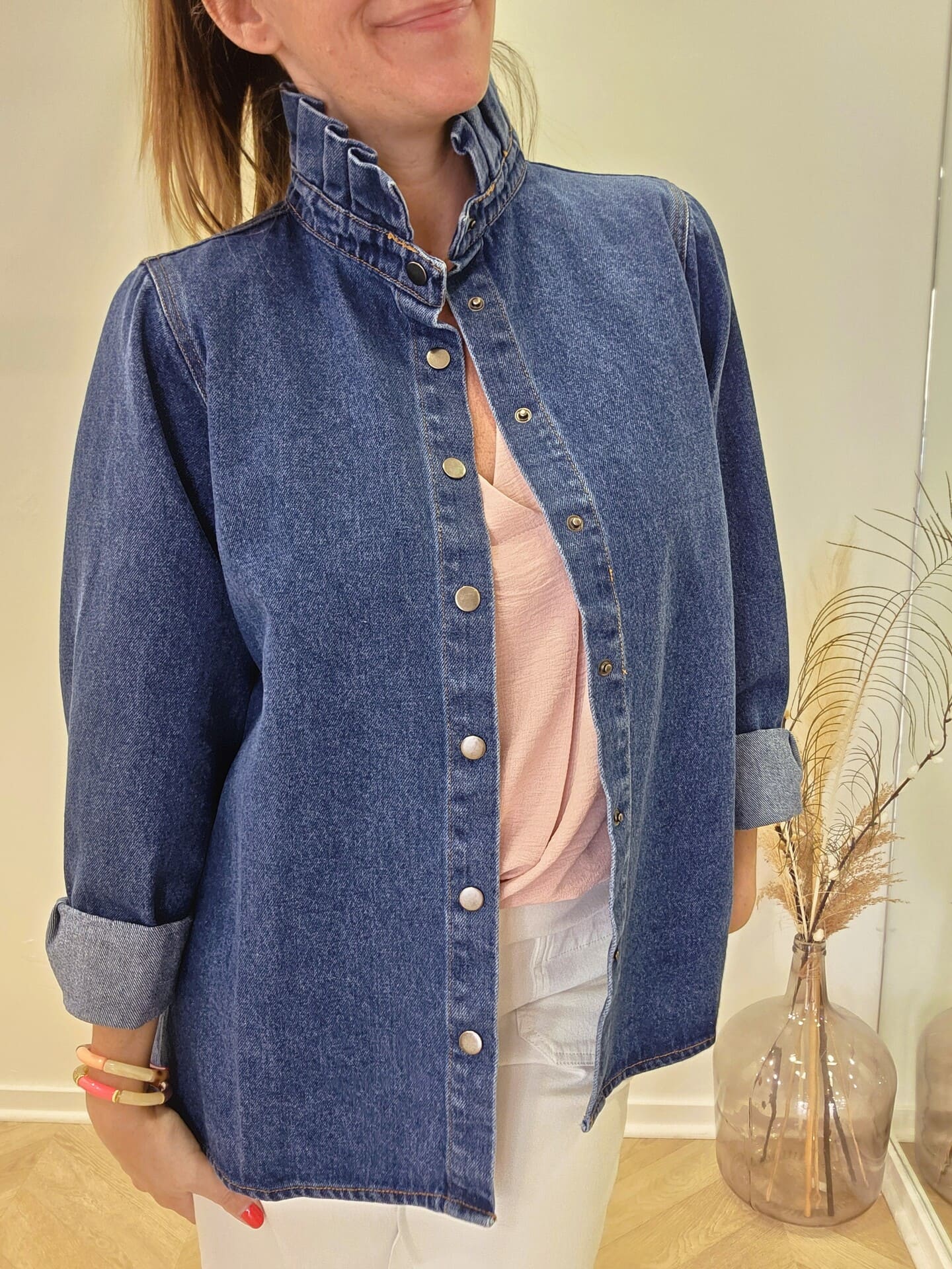 Chemise Simone denim avec col montant – Image 5