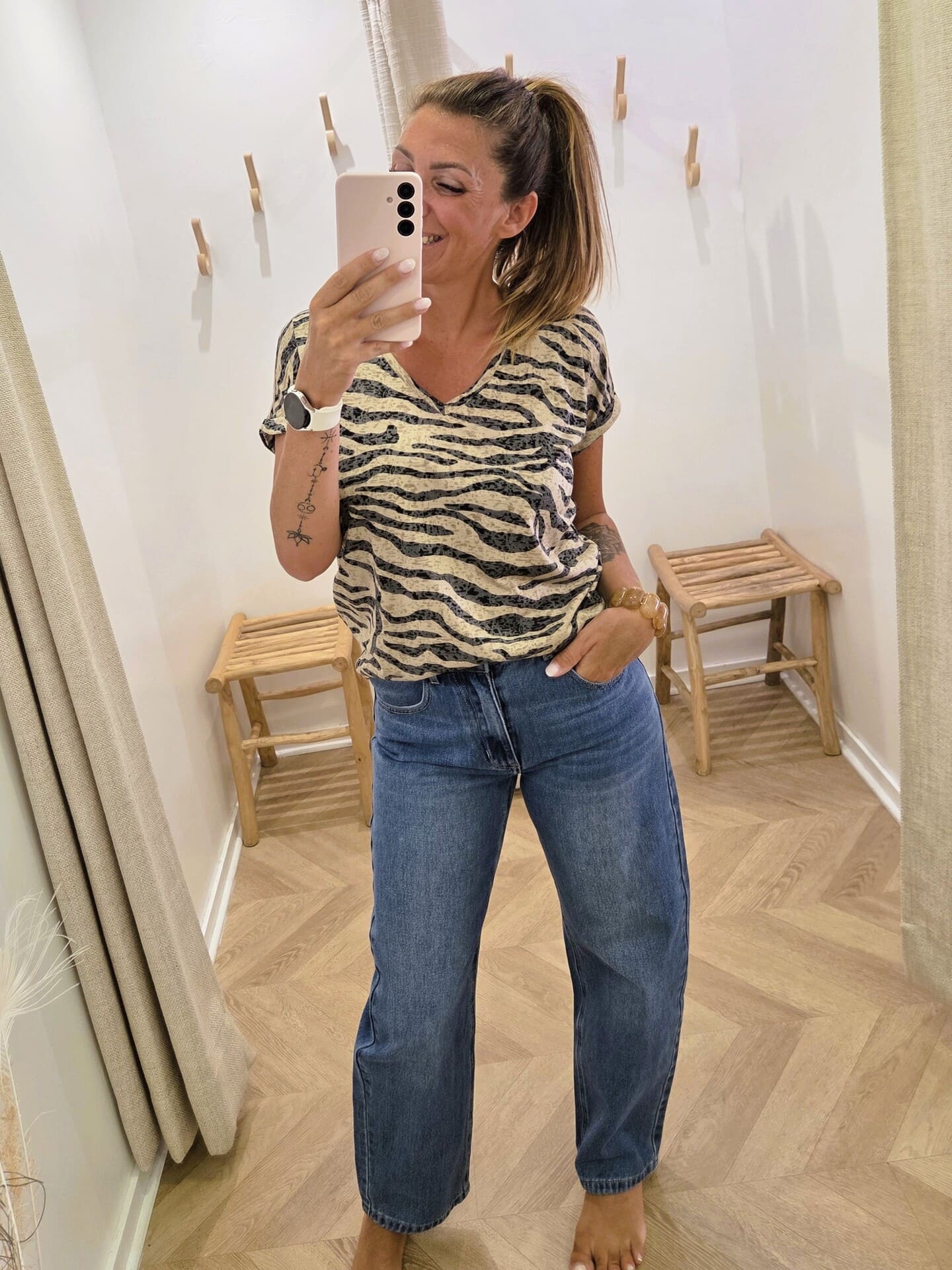 T-shirt Zuri à imprimé animalier – Image 7