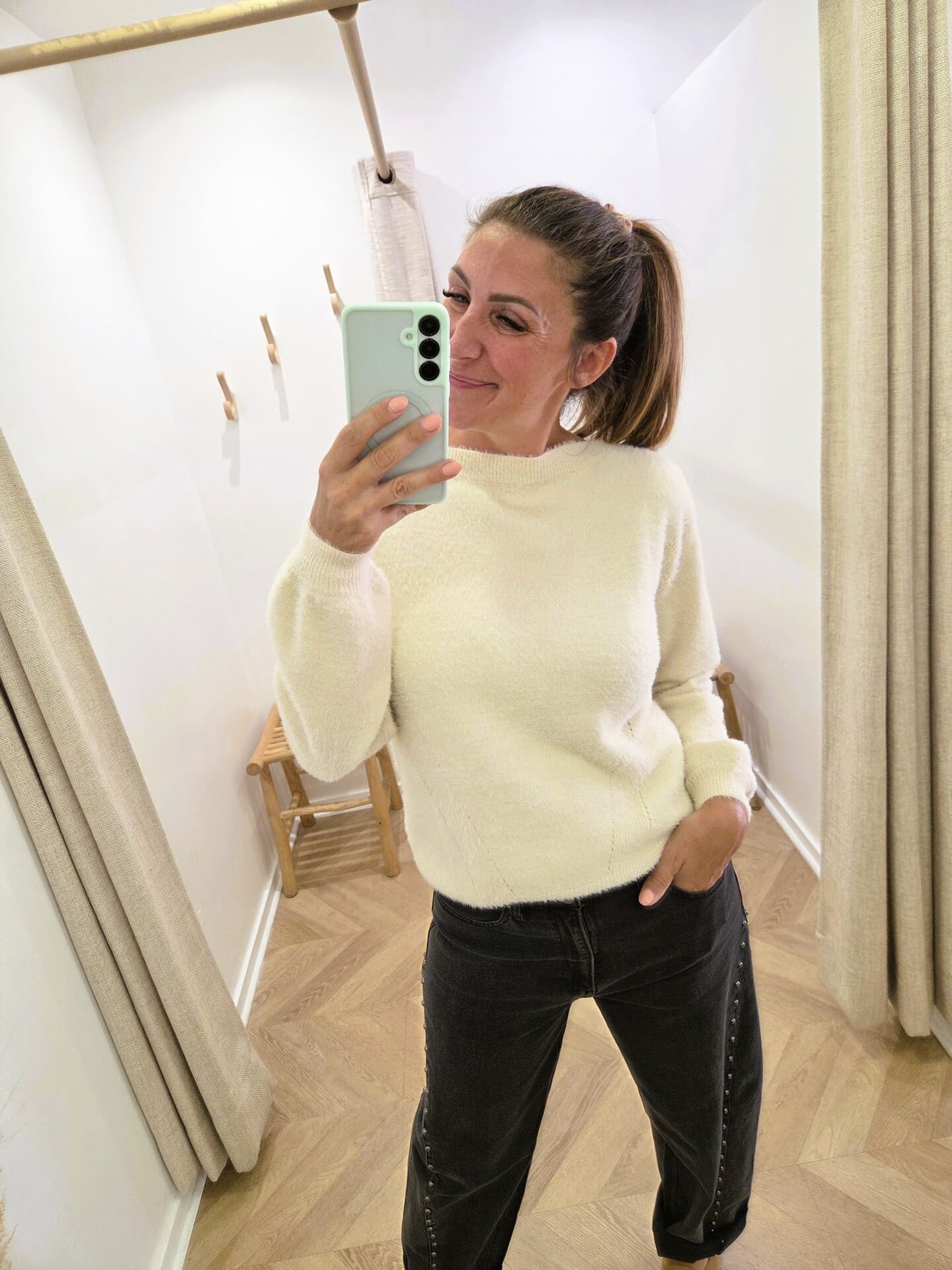 Pull Doudou crème – Image 5