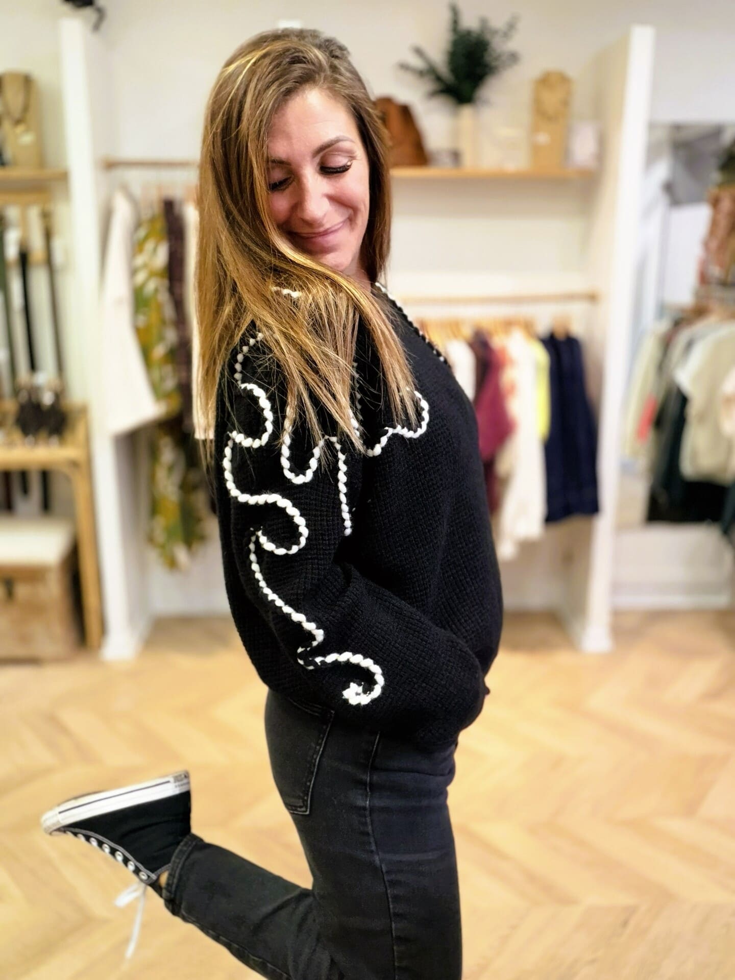 Pull Uma à motifs en relief – Image 6